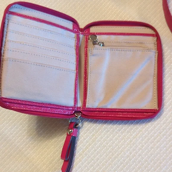 Coach Cross-Body & Matching Wristlet/Wallet - Picture 5 of 6